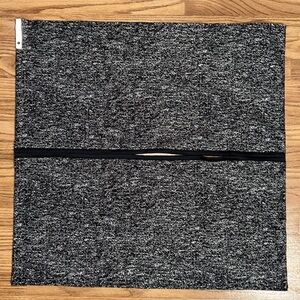 Lululemon Vinyasa Scarf (Rulu) Running Suited Jacquard Black White Wrap Shawl